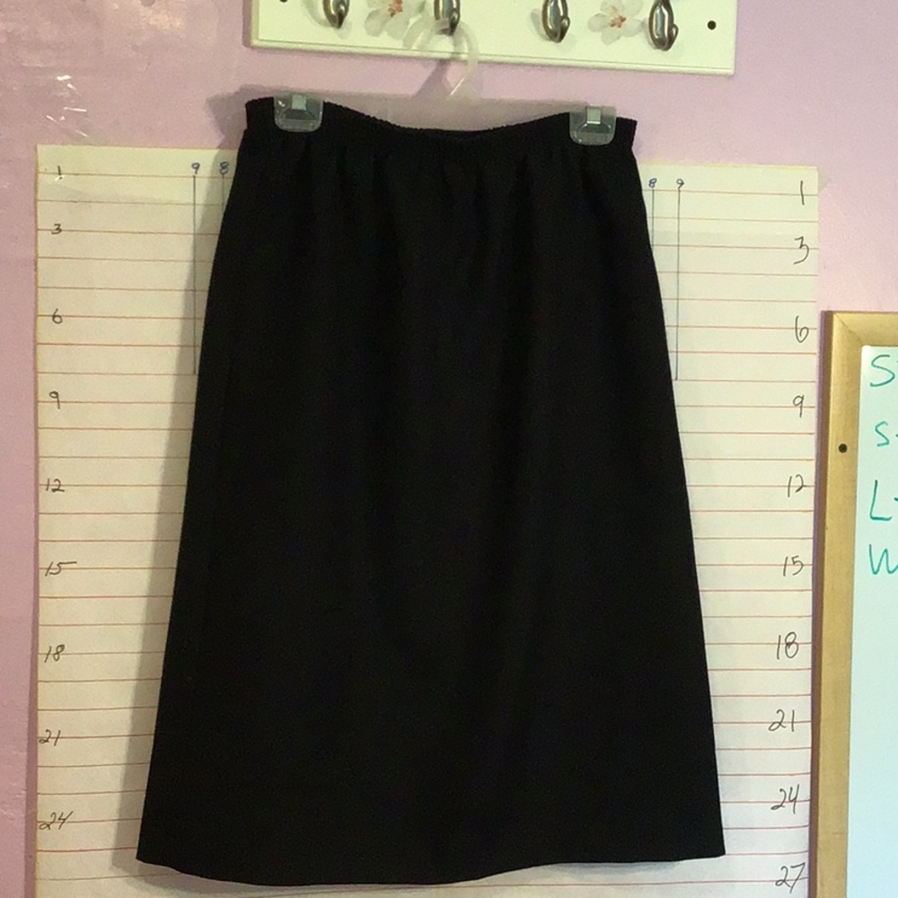 BLAIR - women’s skirt elastic waist  sz 14P  black